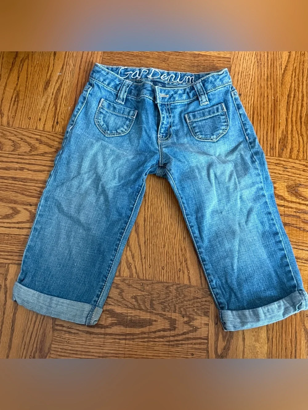 GAP Blue Cropped Jeans with Floral Embroidered Back Pockets
